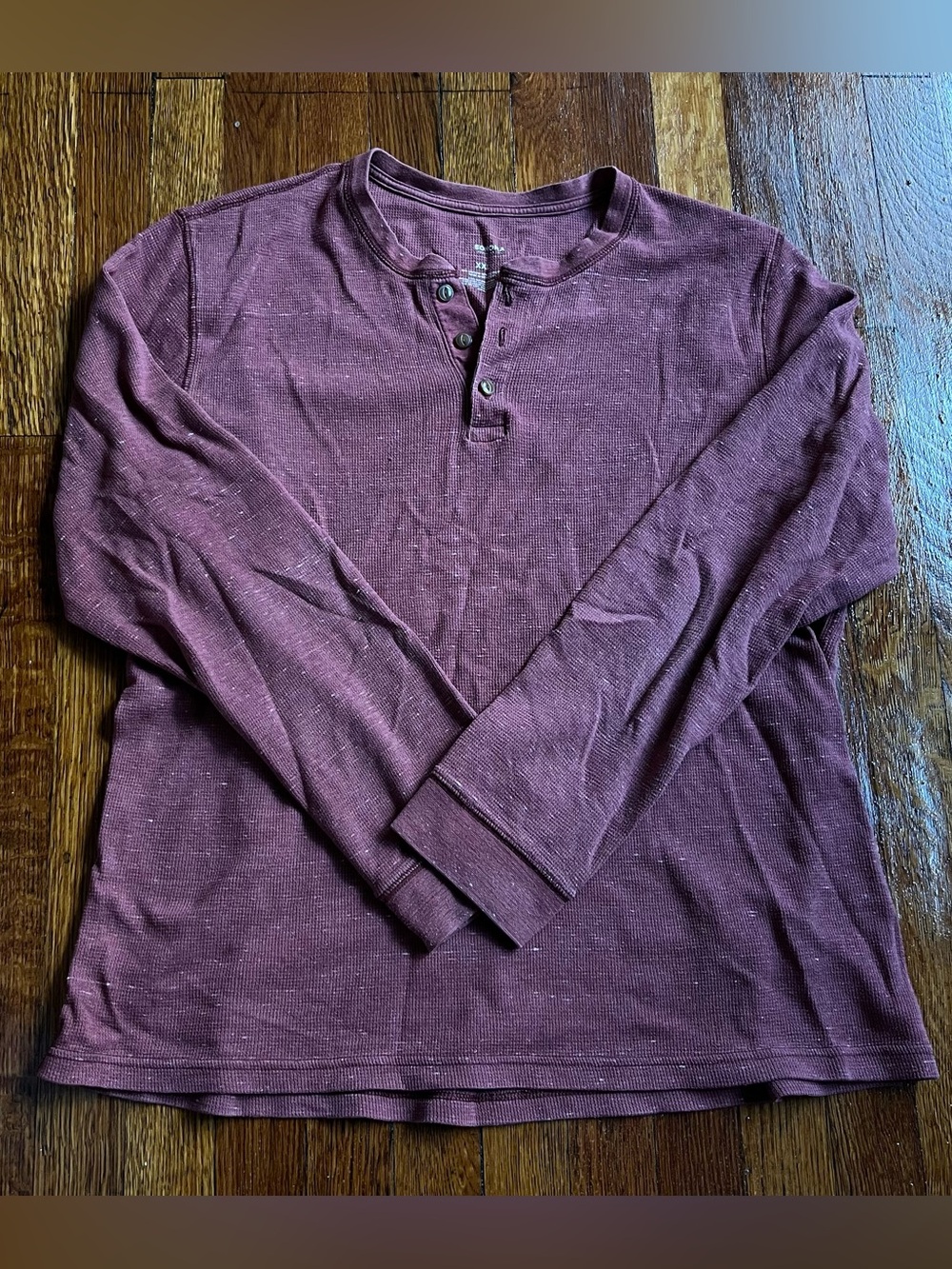 2000s y2k skater red thermal henley long sleeve